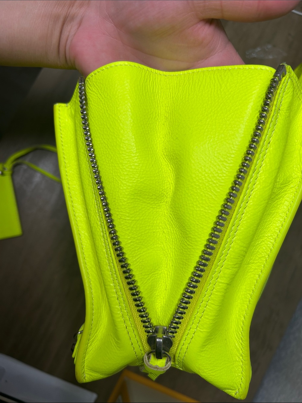 Balenciaga Neon Yellow Leather Tote Bag - Picture 4 of 11